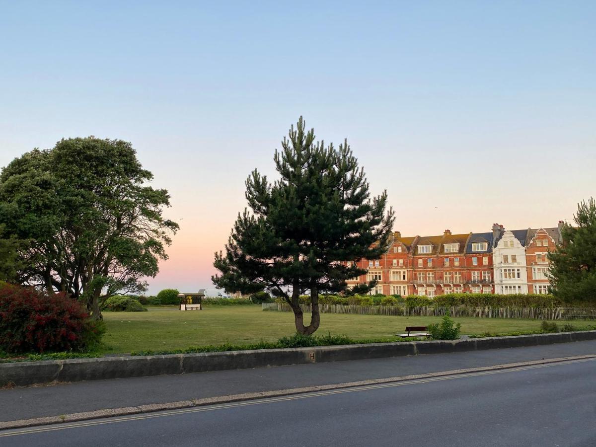 15 Grosvenor Bed & Breakfast Hastings Bagian luar foto