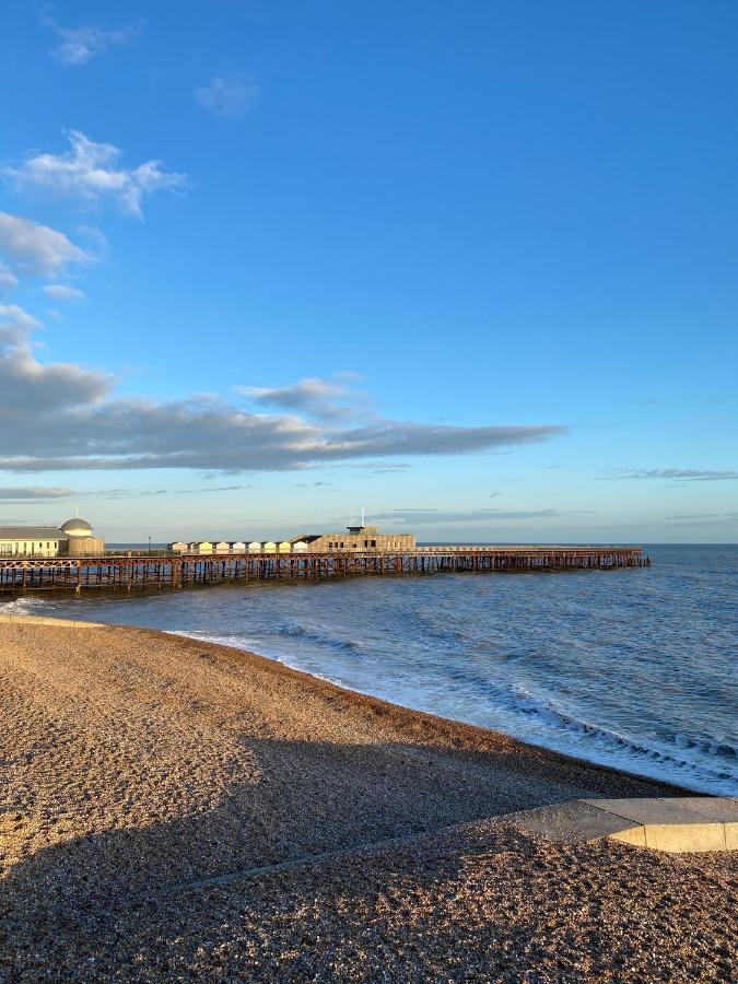 15 Grosvenor Bed & Breakfast Hastings Bagian luar foto