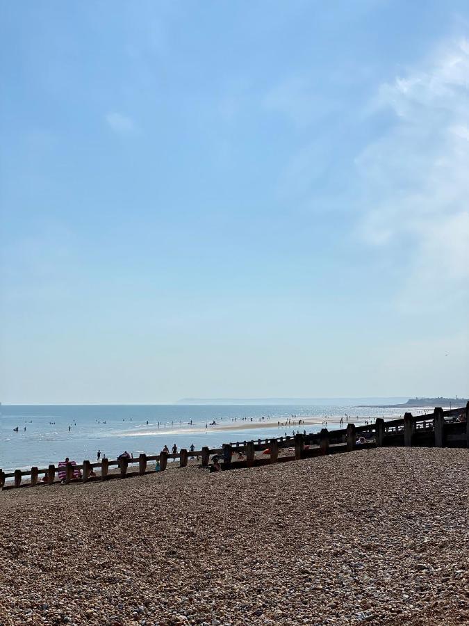15 Grosvenor Bed & Breakfast Hastings Bagian luar foto